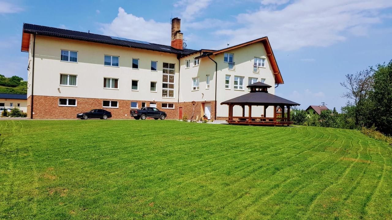 Agrohotel Tri Brezy Hrustin Luaran gambar