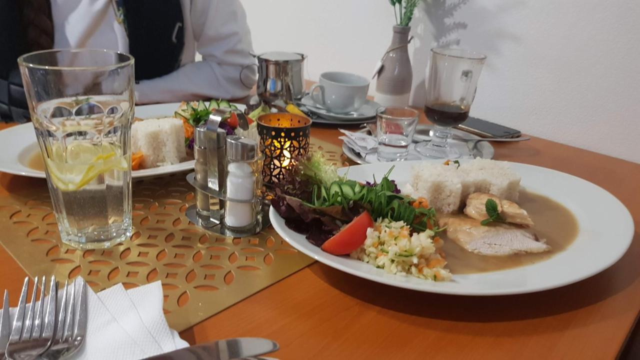 Agrohotel Tri Brezy Hrustin Luaran gambar